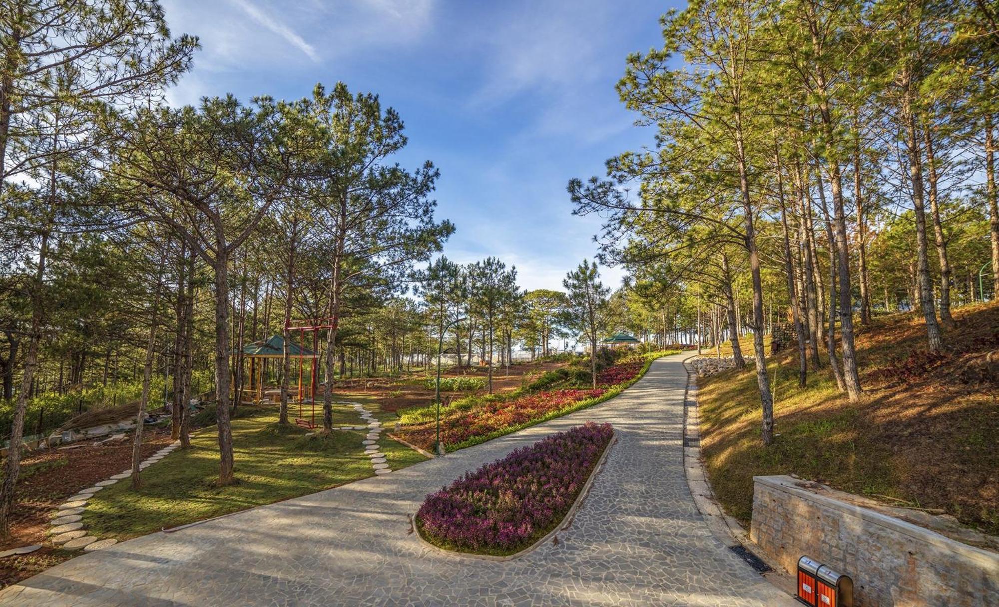 Rừng Lá Kim Resort Dalat Exterior foto
